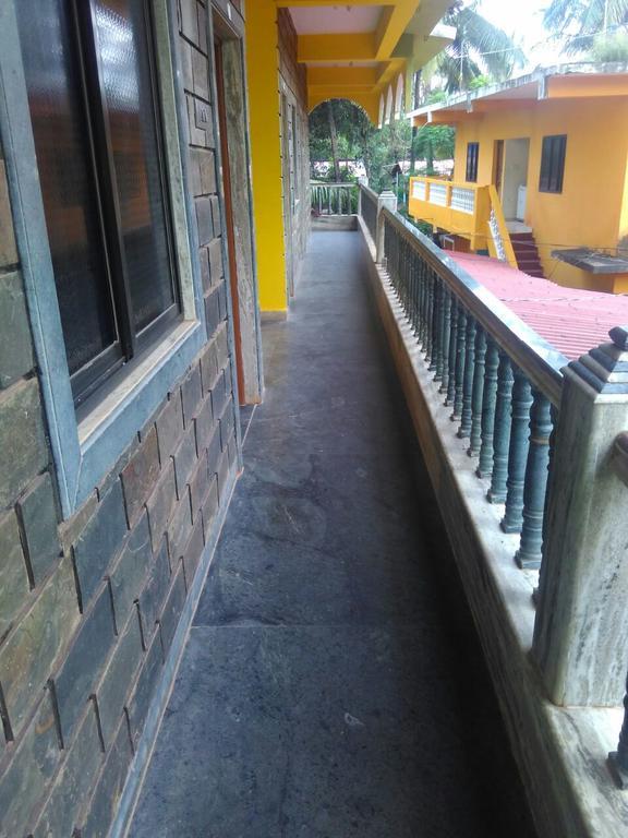 Radhabai Guest House Arambol Esterno foto